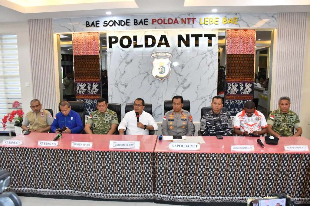 Penanganan Gempa Flores: Fokus Evakuasi, Data Korban, dan Cegah Hoaks