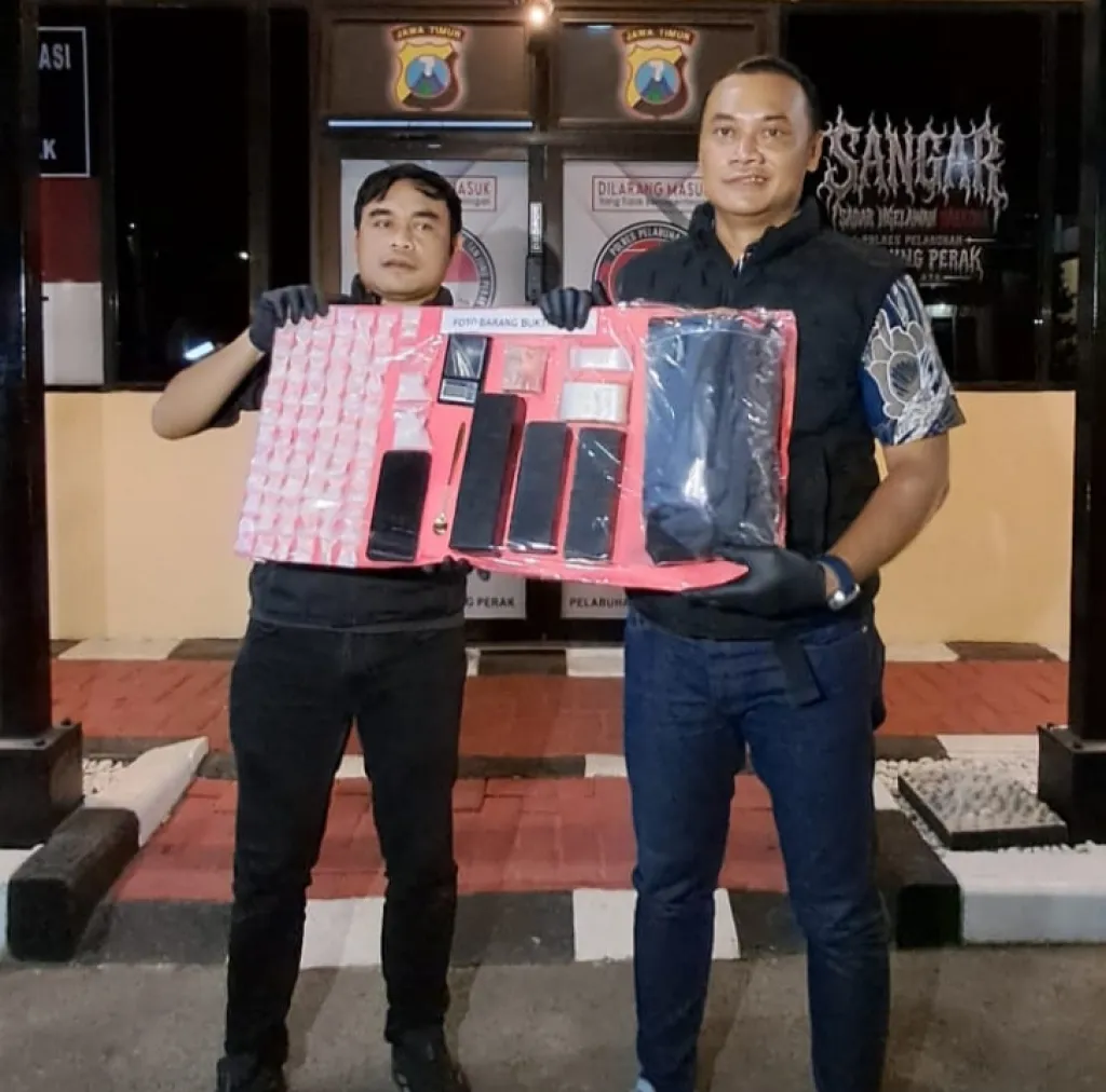 Polres Pelabuhan Tanjung Perak Ungkap Peredaran 672 Paket Sabu di Semampir