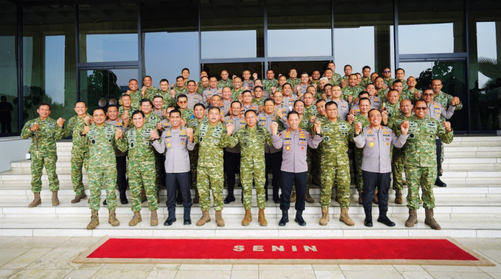 Perkuat Soliditas, Kapolri Silaturahmi dengan Panglima TNI