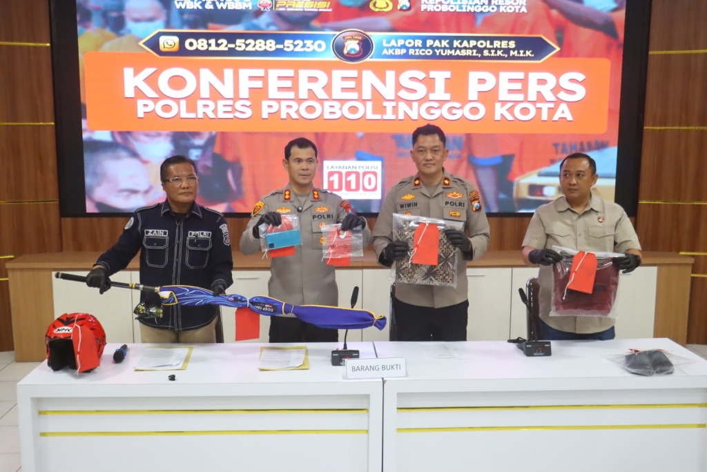 Polisi Ringkus Pembunuh Pria Sweater Merah Di Probolinggo, Sakit Hati Dipeluk dan Diraba