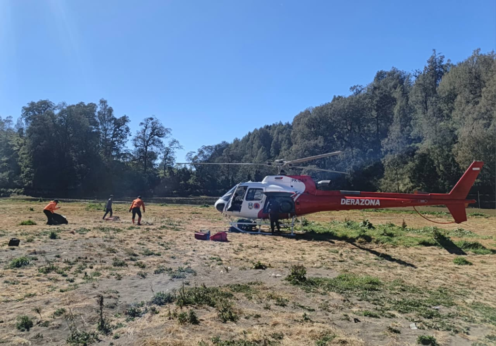 Percepat Penanganan Karhutla Gunung Semeru, BPBD Jatim Mulai Kerahkan Helikopter Water Bombing