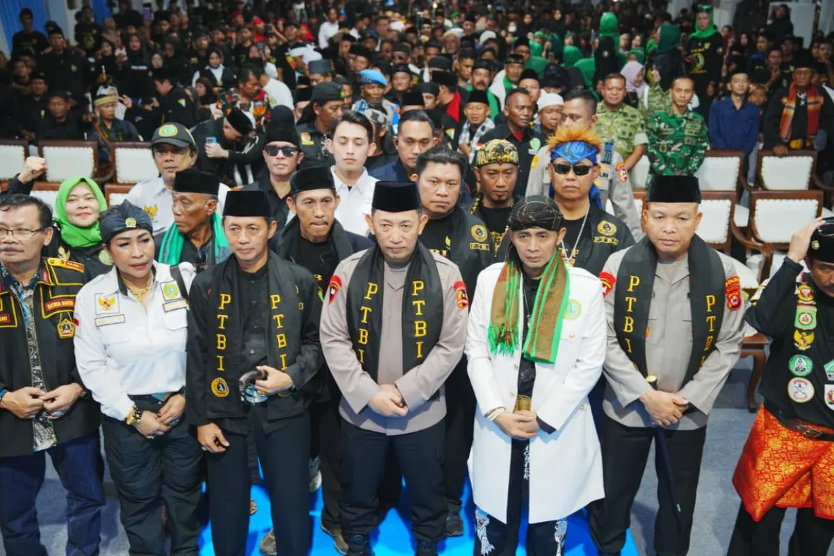 Kapolri Dorong Silat dan Debus Banten jadi Sumber Devisa Daerah