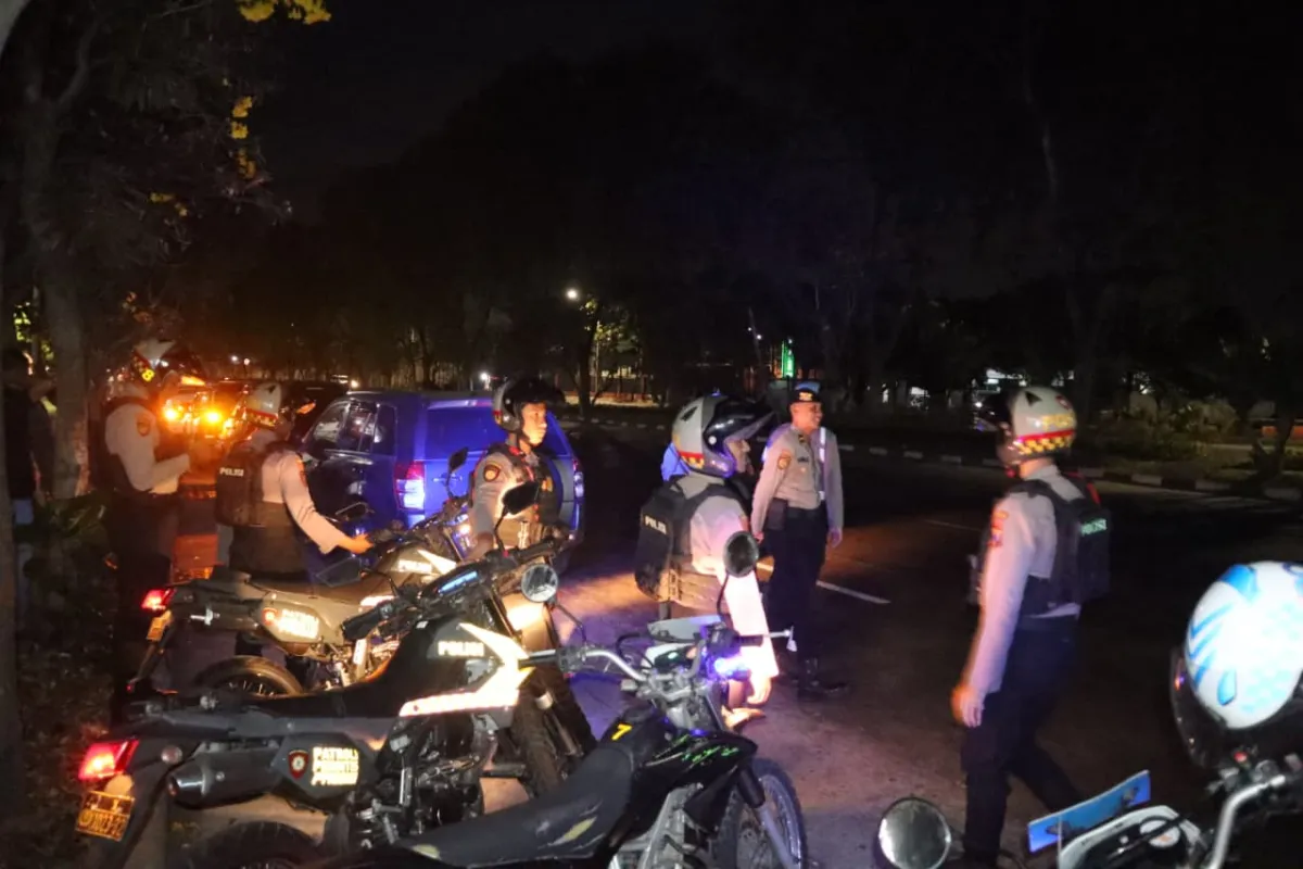 Polres Tanjung Perak Cegah Gangster dan Tawuran Remaja
