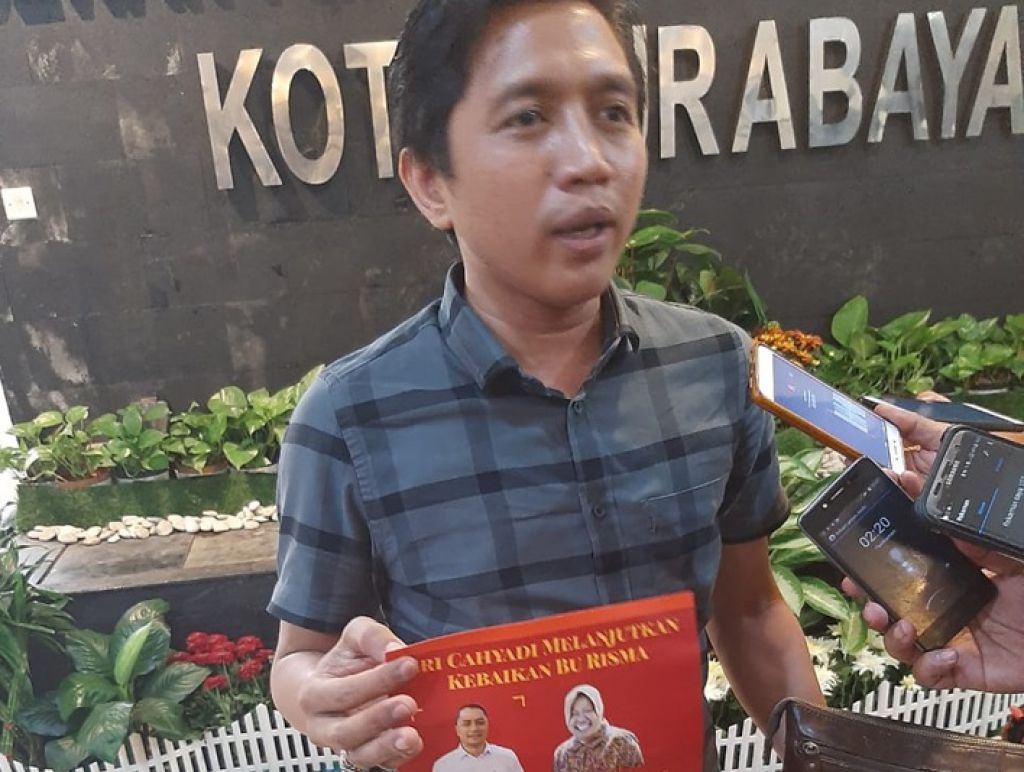 Mahfudz geram dengan dijumpai selebaran yang menyebut 'Eri Cahyadi Melanjutkan Kebaikan Bu Risma' 