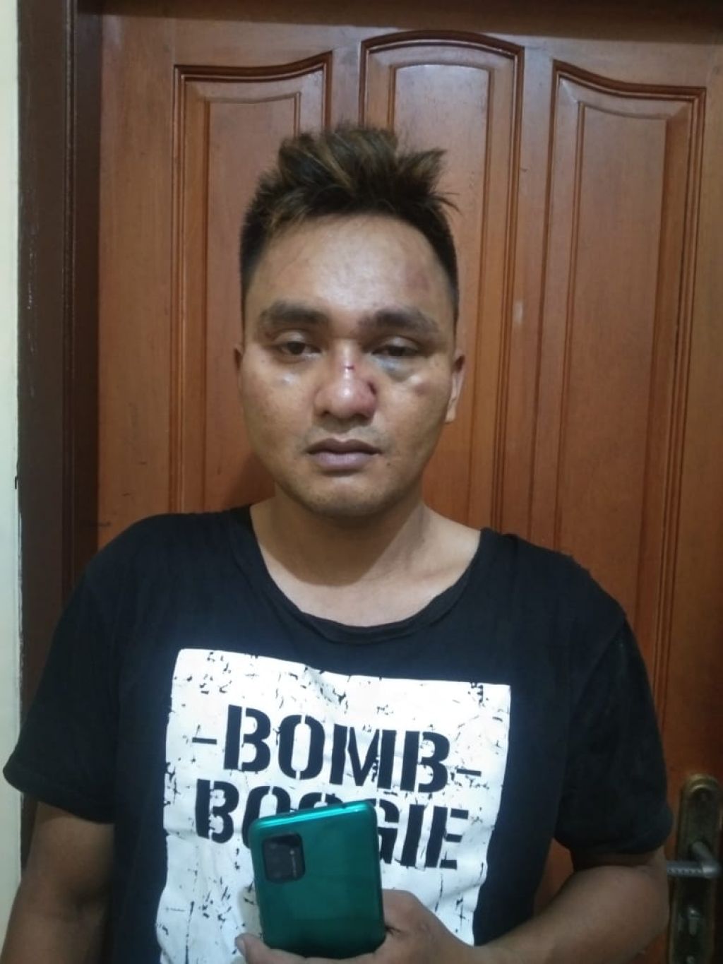 Abdul Wasik saat berada di Polsek Simokerto 