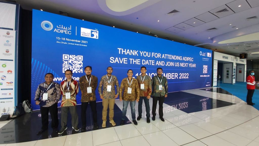 Perwakilan dari PT Perusahaan Gas Negara (Tbk) dan PT Pertaminas Gas di ajang ADIPEC 2021  di Abu Dhabi National Exhibition Center (ADNEC), Abu Dhabi, Uni Emirat Arab. 