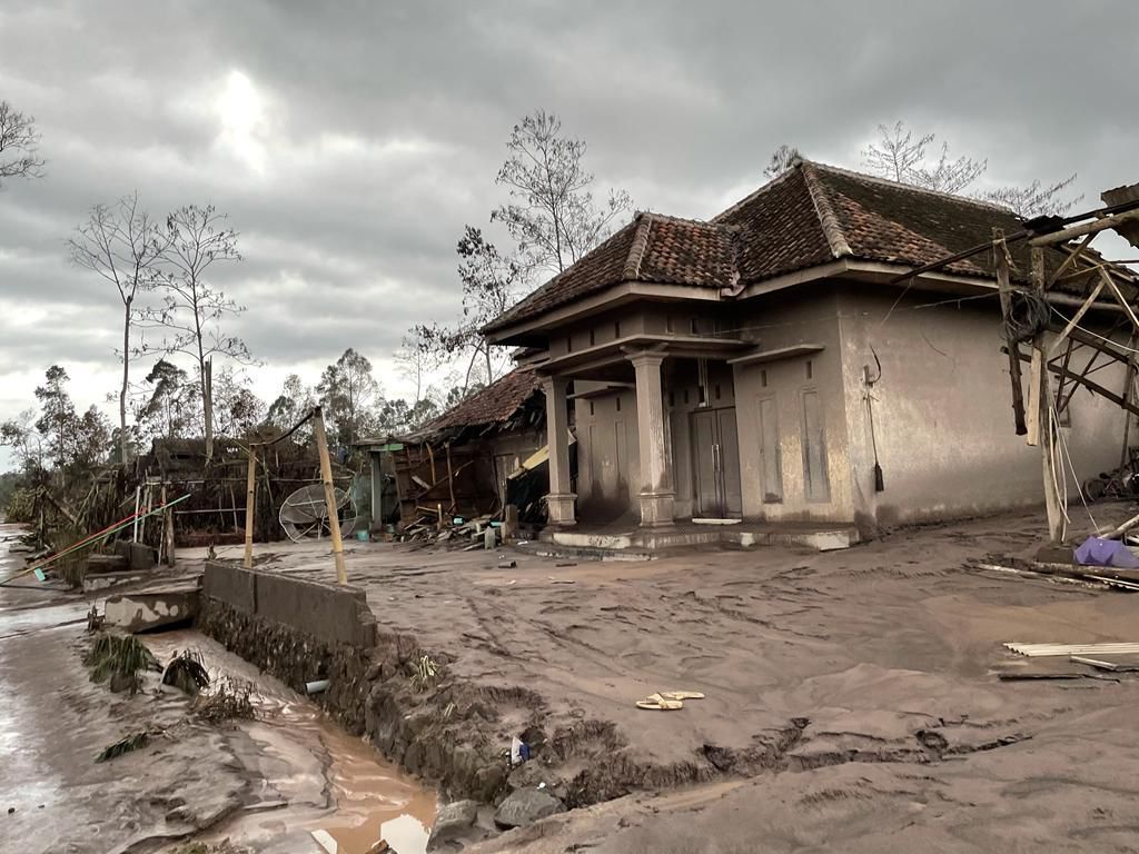 Rumah terdampak erupsi semeru