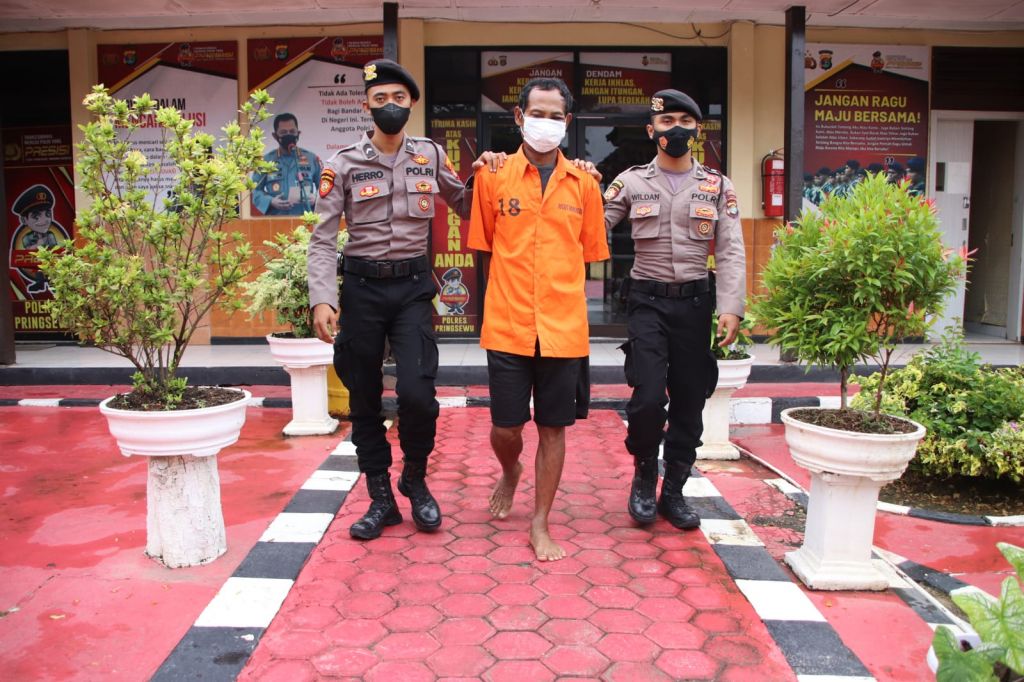 Tak Kuat Nahan Nafsu, Ayah Gauli Anak Tiri selama 9 Tahun