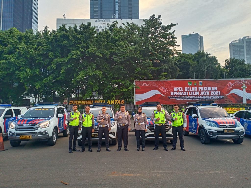 4 unit mobil INCAR (Integrated Node Capture Attitude Record) milik Direktorat Lalu Lintas (Ditlantas) Polda Jatim, bantu amankan Jakarta dalam Operasi Lilin Jaya Tahun 2021