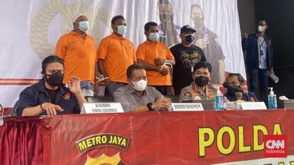 Polisi merilsi pelaku pengeroyokan Haris Pertama, Selasa (22/2/2022).