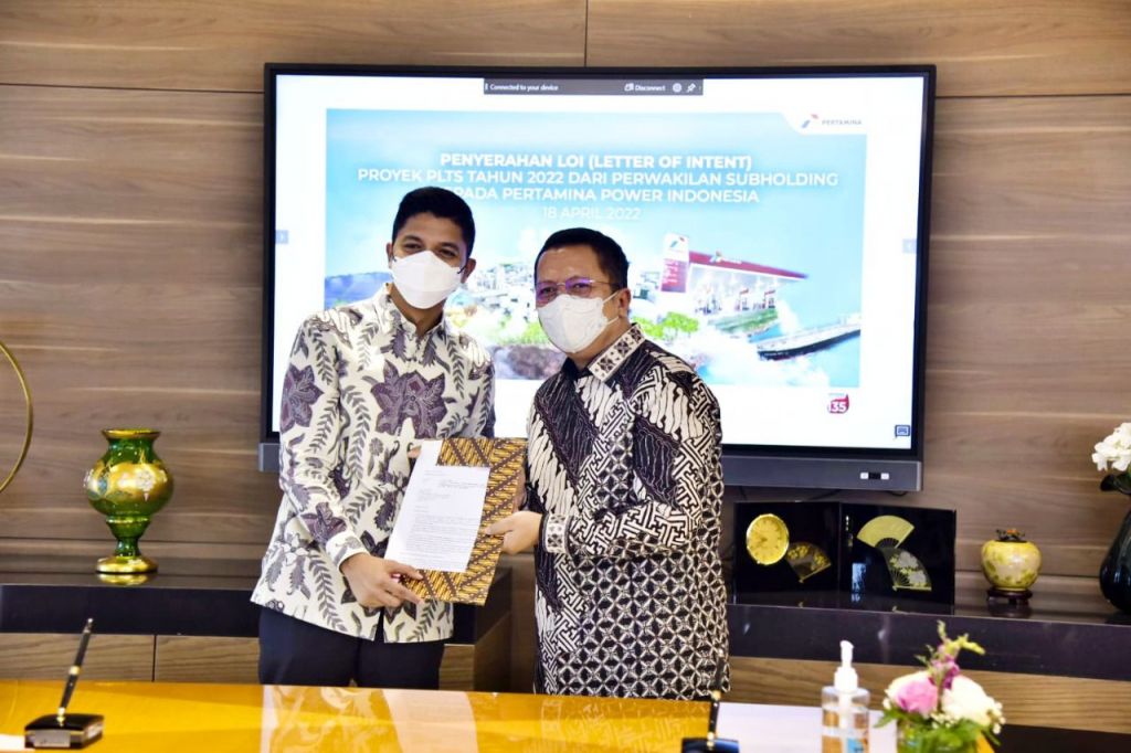 Sinergi Holding Migas Grup dalam akselerasi Proyek Strategis Nasional (PSN) dalam proyek Kilang, PT PGN Tbk sebagai Subholding Gas dan PT Pertamina Rosneft Pengolahan dan Petrokimia (PRPP) menandatangani Head of Agreement (HOA) kerjasama penyediaan gas bu