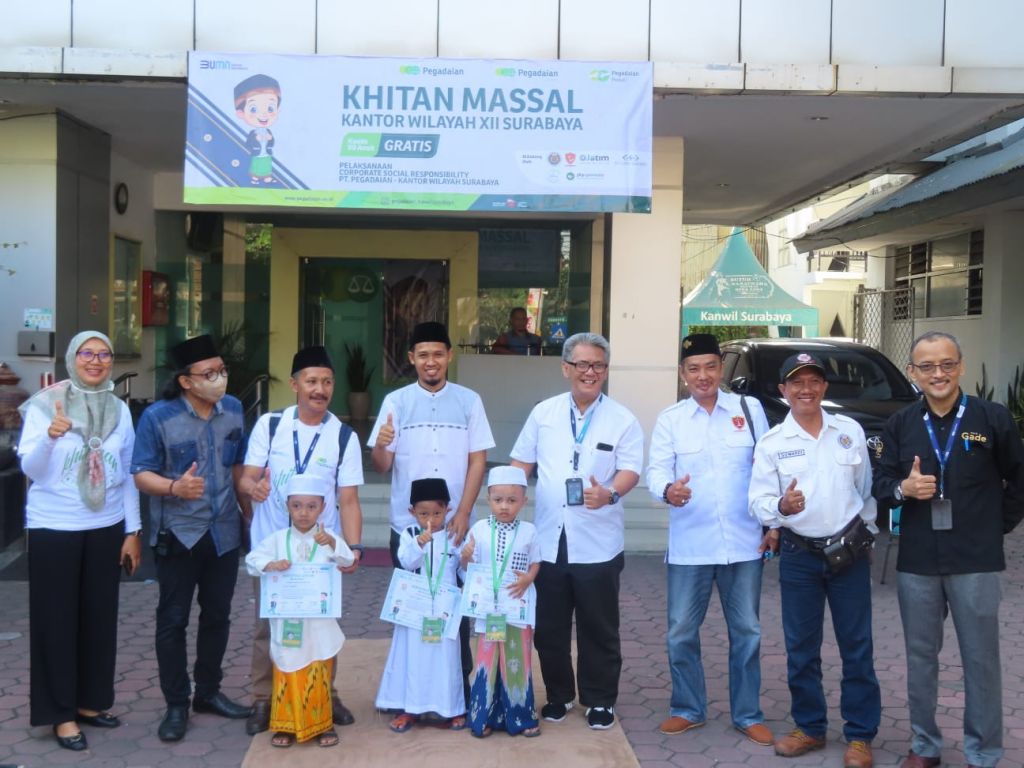 131 Peserta Ramaikan Khitanan Massal Pegadaian Kanwil XII Surabaya