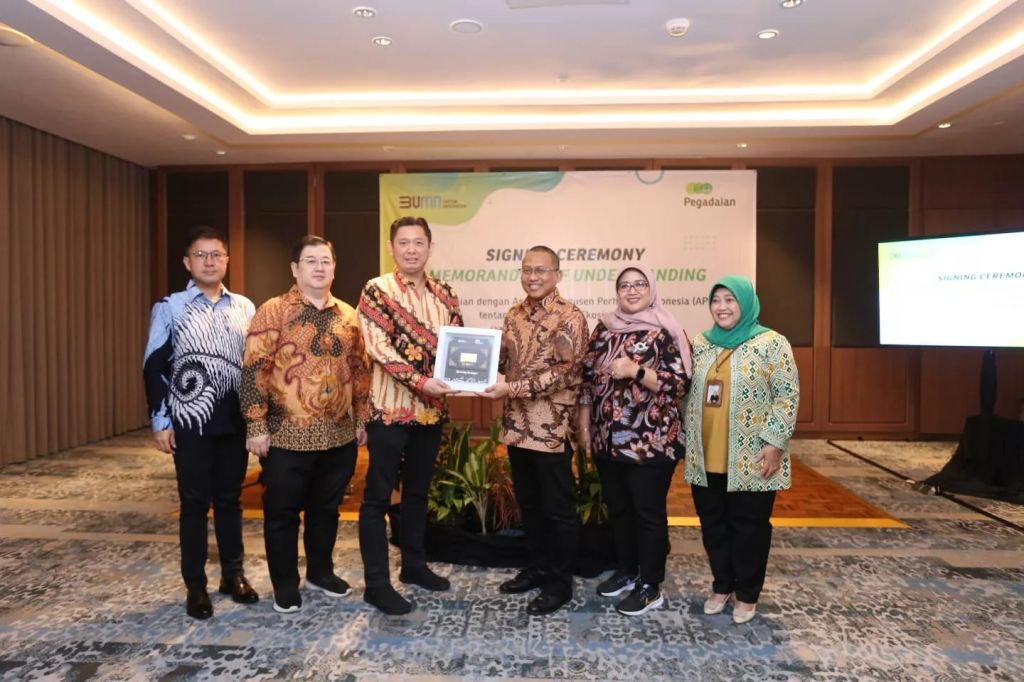 Kerjasama ini ditandai dengan penandatanganan Memorandum Of Understanding (MOU), yang dilakukan oleh Direktur Utama PT Pegadaian Damar Latri Setiawan dan Ketua APPI sekaligus President Direktur PT Untung Bersama Sejahtera Eddy Susanto Yahya.