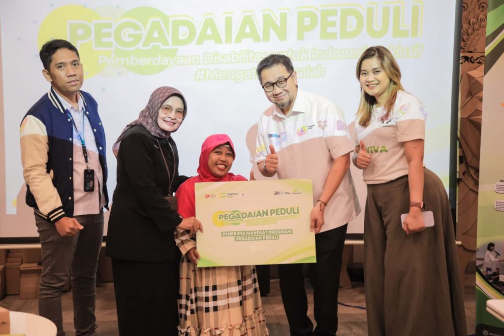 Pegadaian memberikan pelatihan kewirausahaan di Rumah BUMN Surabaya, Senin (22/5). 