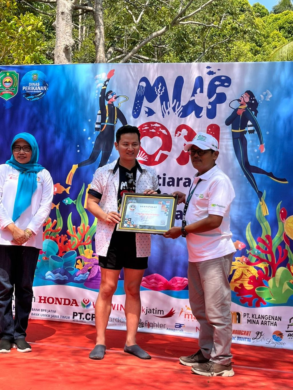 Peresmian Taman Laut Karang Tresno Trenggalek, Pegadaian Sumbang 200 Terumbu Karang
