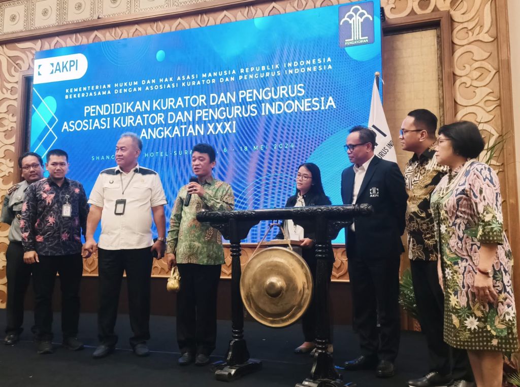 Pembukaan pendidikan kurator dan pengurus di Surabaya