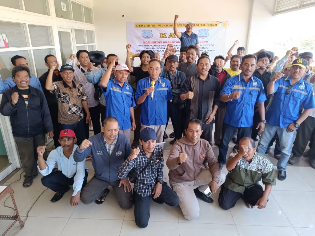 Komunitas angkutan kota Surabaya gelar deklarasi pemilukada damai