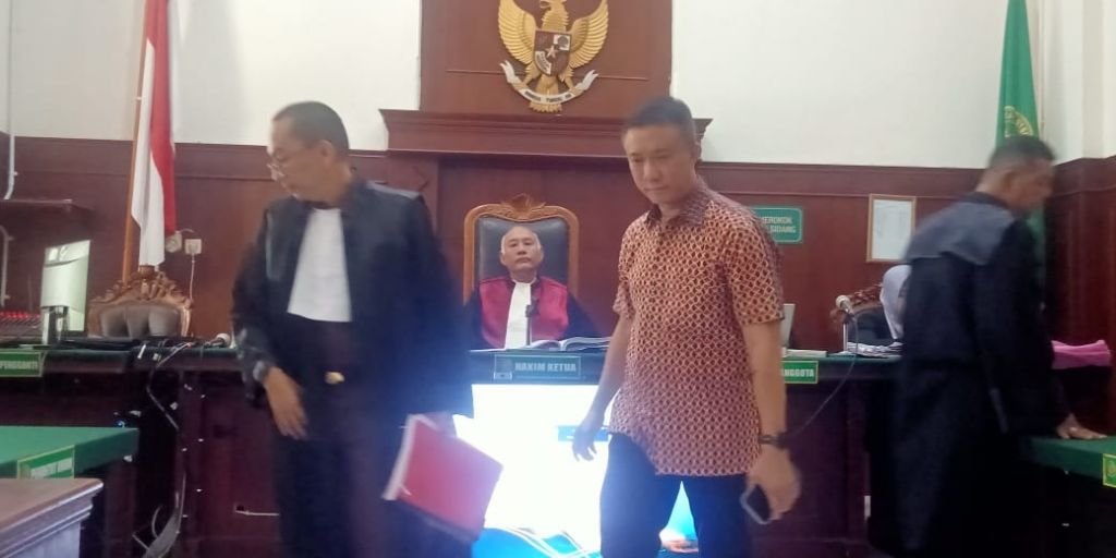 Sidang perkara penganiayaan dengan terdakwa Heru Herlambang
