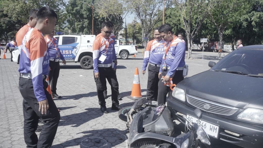 Anggota lantas gelar simulasi penanganan tkp kecelakaan