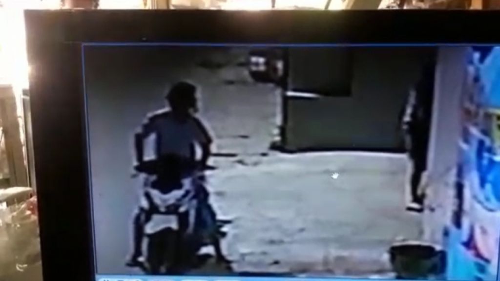 Tangkap layar rekaman CCTV 