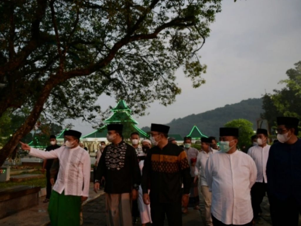 Subuh spesial Gubernur Jabar bersama Gubernur DKI