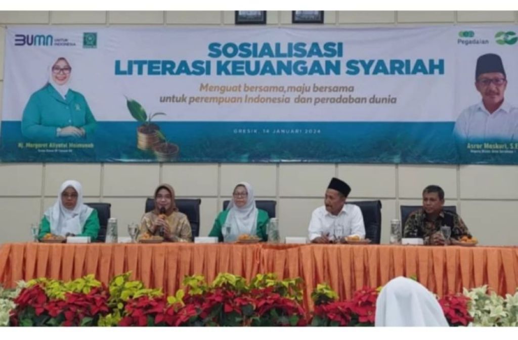 Kegiatan Sosialisasi Literasi Keuangan Syariah di Aula Ainul Yaqin Dinas Pendidikan Kabupaten Gresik, Minggu (14/1/2024).