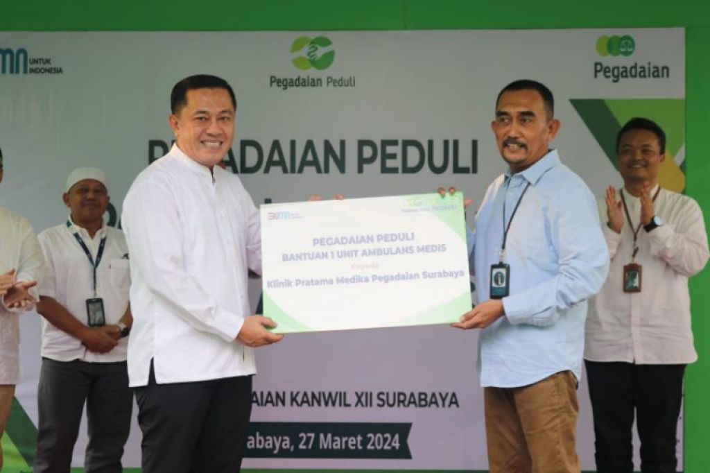 PT. Pegadaian lewat program Corporate Social Responsibility (CSR) dalam rangka Pegadaian Peduli menyerahkan bantuan 2 Unit Ambulance di PT. Pegadaian Kanwil XII Surabaya, Jl. Dinoyo No. 79, Kel. Keputran, Kec. Tegalsari, Rabu (27/3/2024).