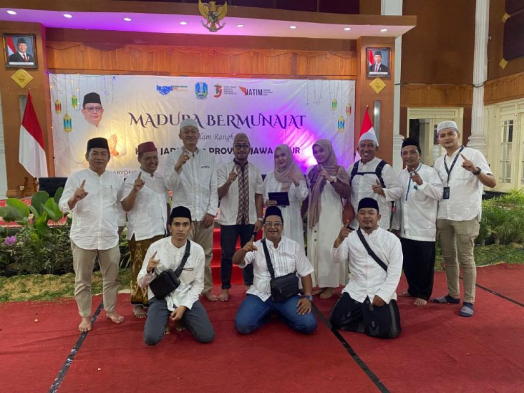 Pegadaian Syariah Area Pamekasan berpartisipasi dengan Bakorwil Pemerintahan dan Pembangunan IV Pamekasan, menggelar Madura Bermunajat, Kamis (31/10/2024).