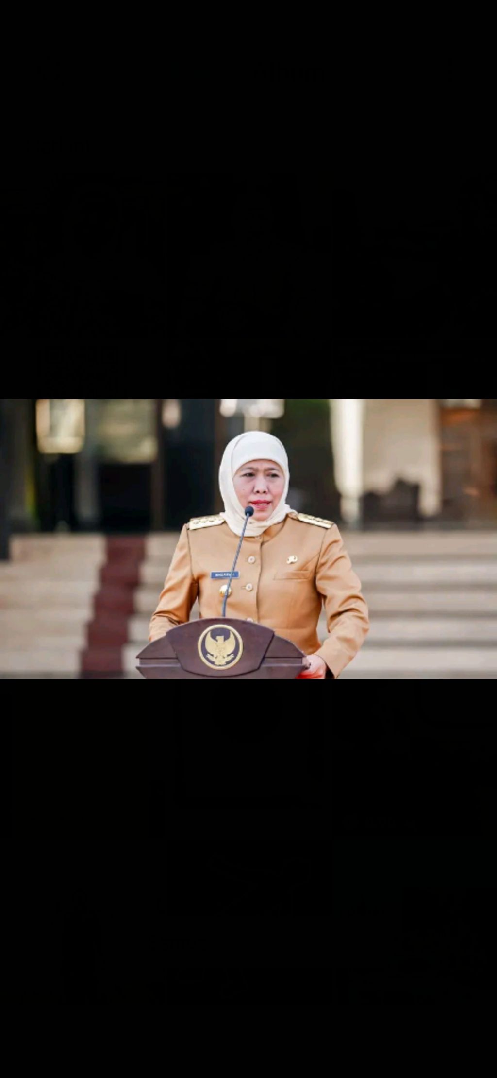 Konferensi pers Khofifah 