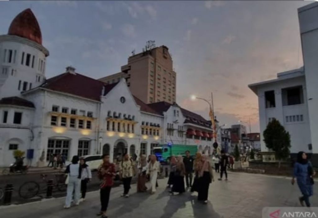 Suasana Kota Lama Surabaya