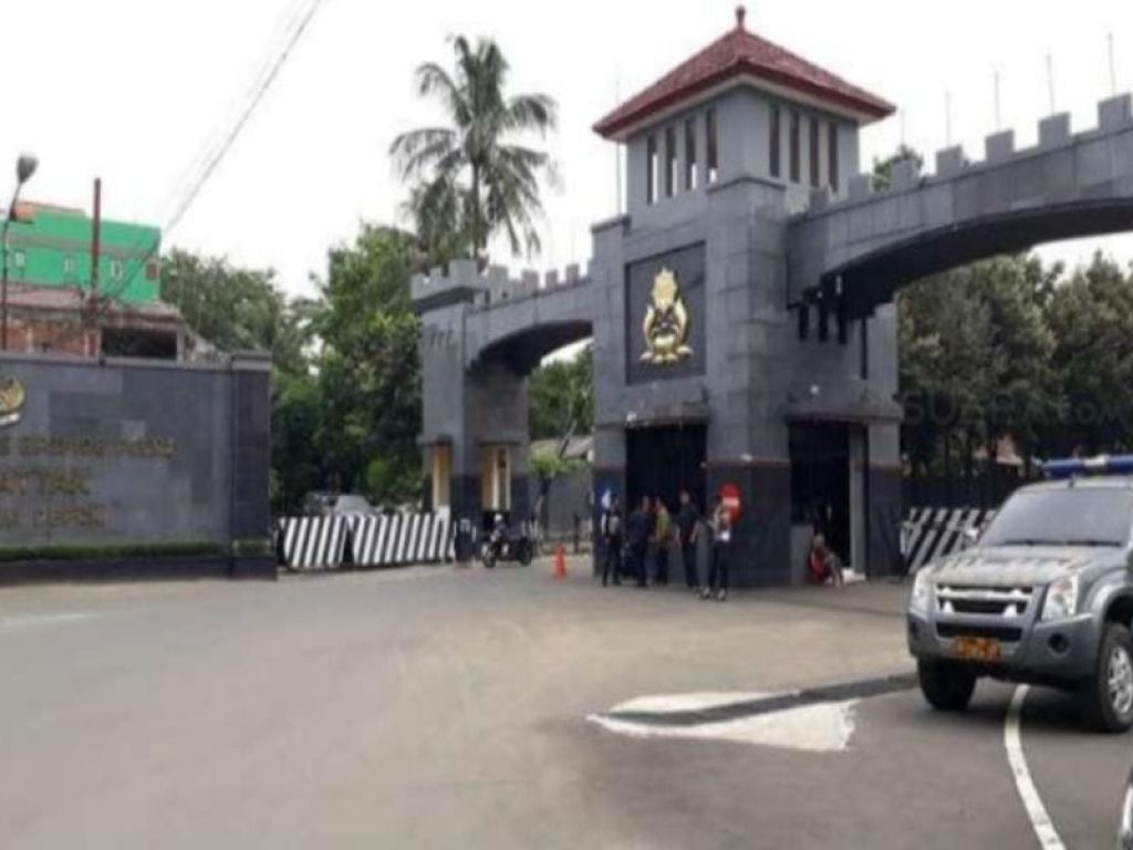 Irjen Ferdy Sambo dibawa ke Tempat Khusus di Mako Brimob.
