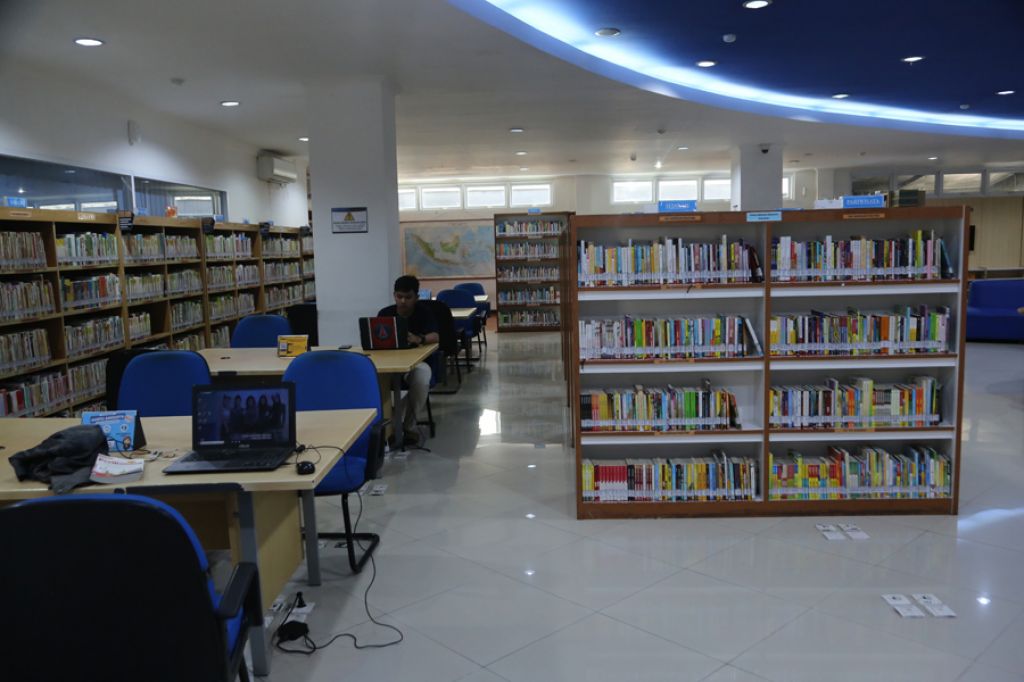 Perpustakaan di Kota Surabaya sebelum pandemi Covid-19