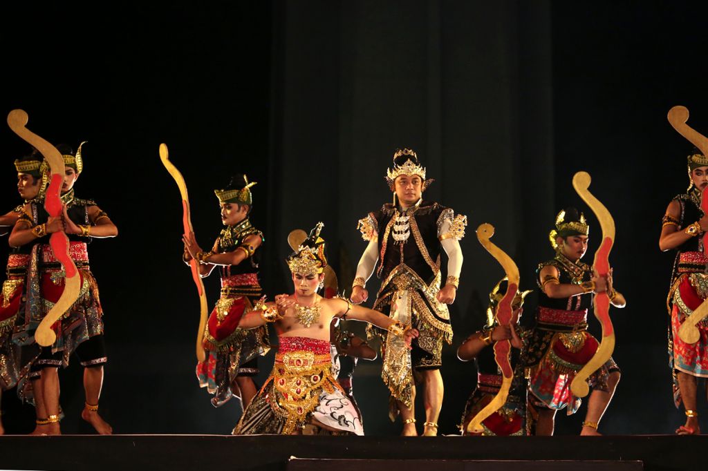 Punggawa Kota Surabaya Kompak Mainkan Peran Wayang Sejarah Sumpah Merah Putih "Gayatri Rajapatni”