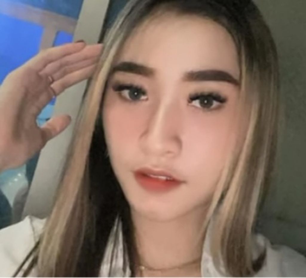 Ega Ayu Nawang Aulia.