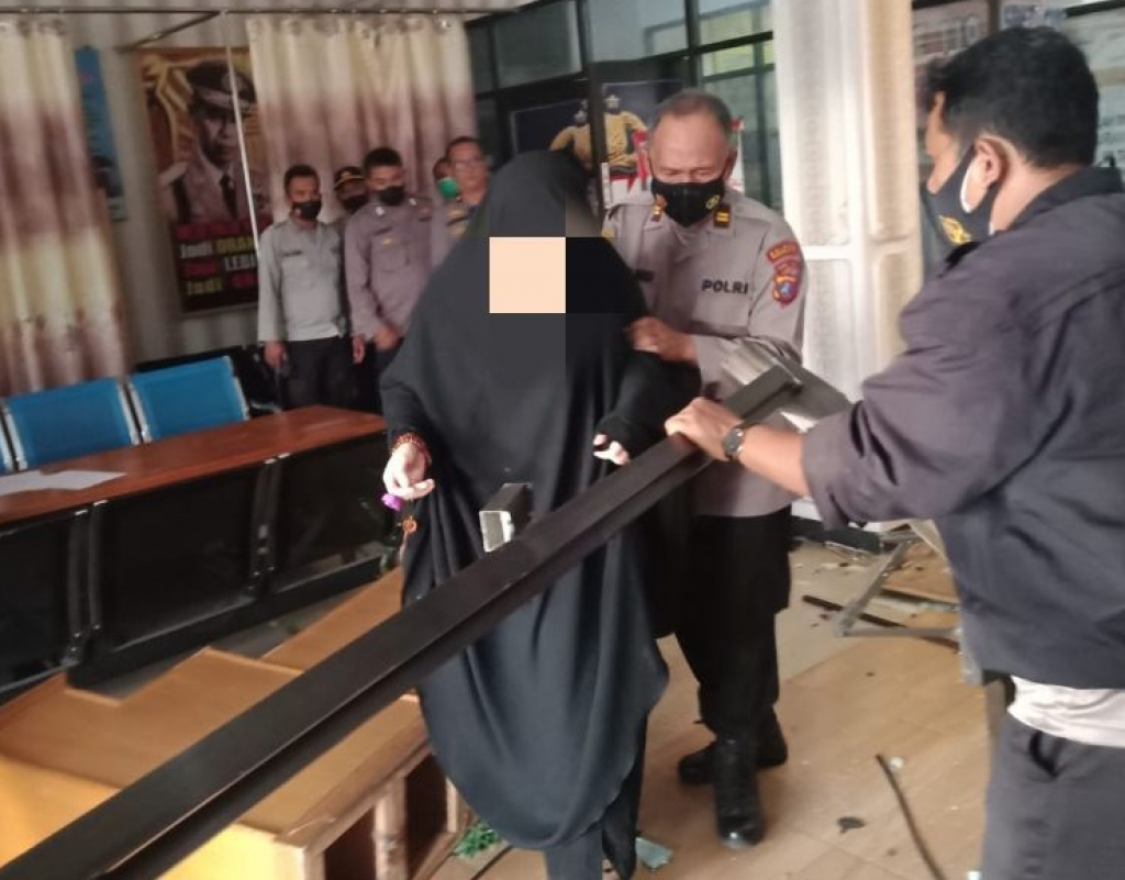 Usia 23 Tahun, Fitri Arni Sudah Menjanda Dua Kali