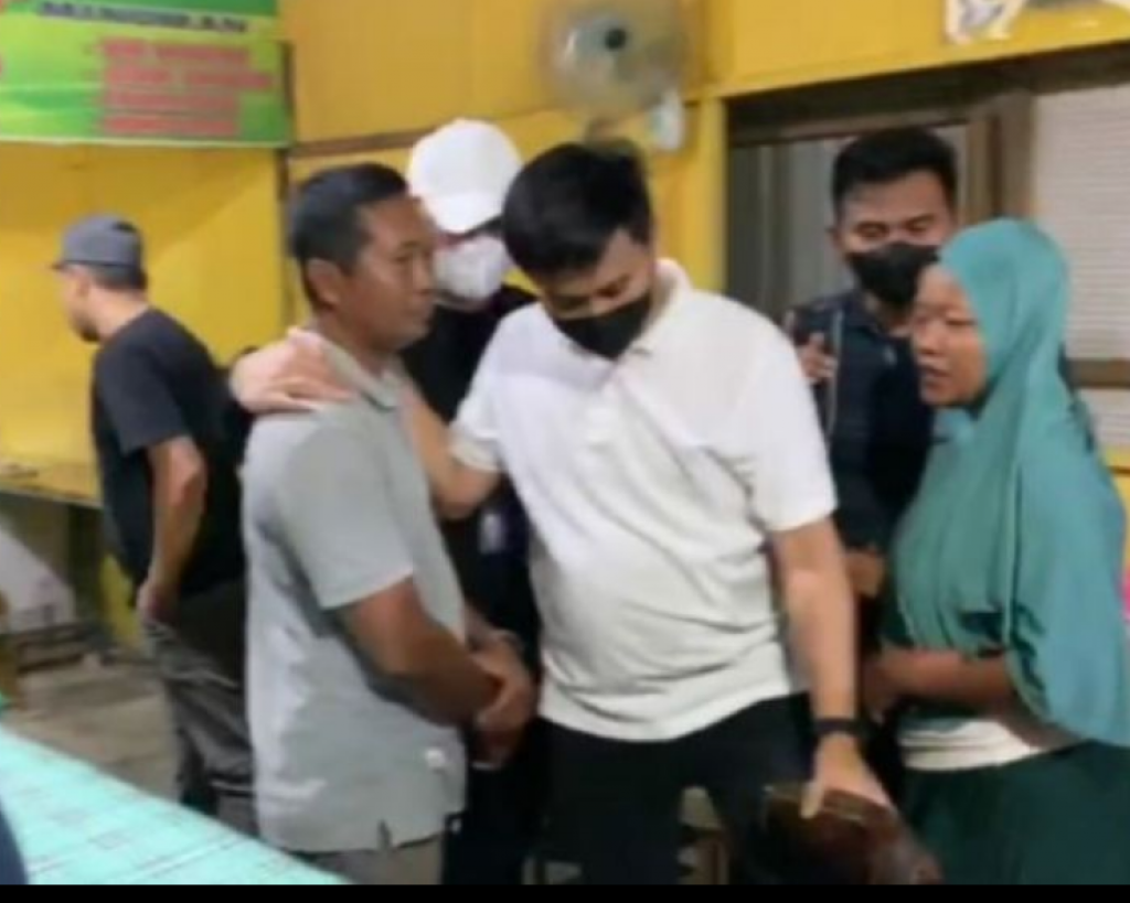 Buron Korupsi Dana Desa, Ditangkap saat Jualan Ayam Bakar