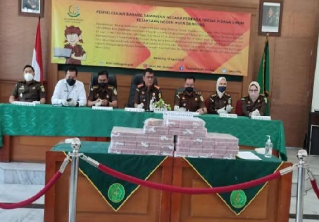 Uang dari Linda yang disita.