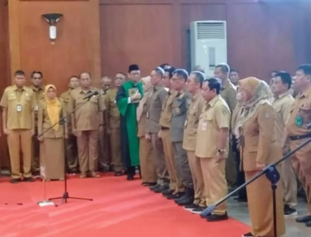 Mutasi pejabat PemKot Surabaya