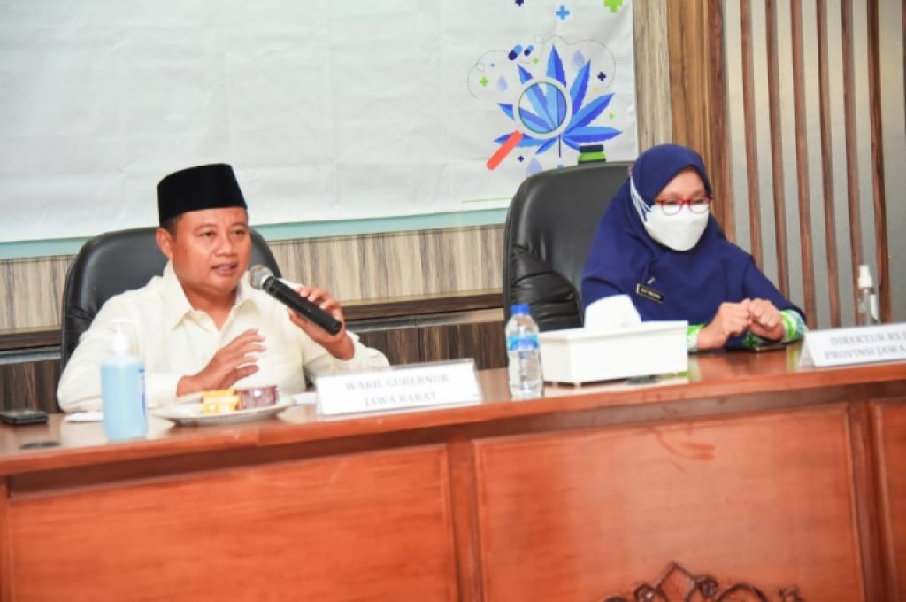 Wakil Gubernur (Wagub) Jawa Barat (Jabar) Uu Ruzhanul Ulum meresmikan program SNIRUPA atau Stop Narkoba Ingat Rumah Palma di Rumah Sakit Jiwa (RSJ) Provinsi Jabar, Kabupaten Bandung Barat, Jumat (20/8/2021).